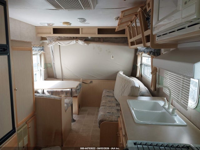 2005 Jayco Jay Feather მანქანა იყიდება აუქციონზე, vin: 1UJBJ02J051JH0593, აუქციონის ნომერი: 44753522
