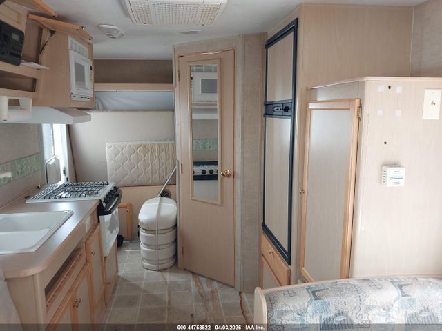 2005 Jayco Jay Feather მანქანა იყიდება აუქციონზე, vin: 1UJBJ02J051JH0593, აუქციონის ნომერი: 44753522