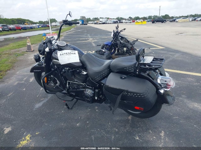 Harley-Davidson FLHCS 2021 1HD1YBK17MB033357 Image 3
