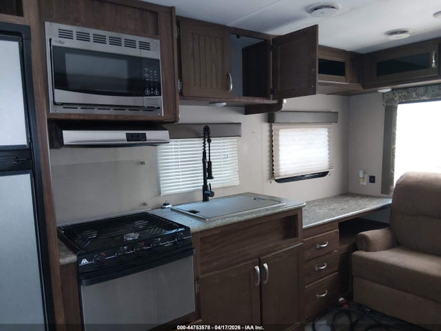 4YDT2512XHM936603 Dutchman Other