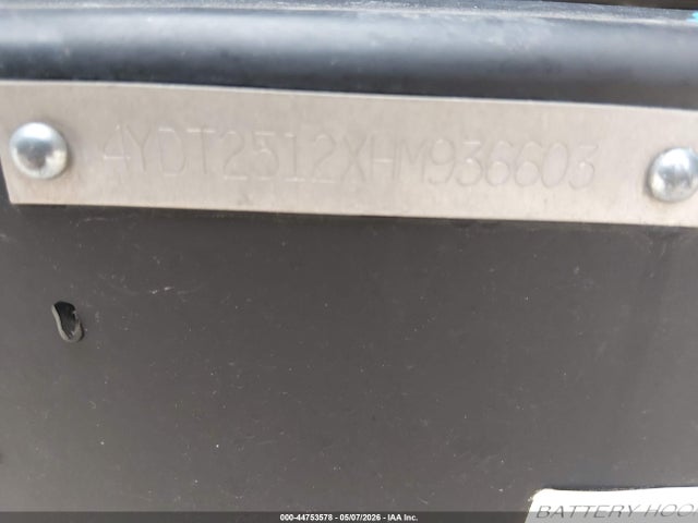 4YDT2512XHM936603 Dutchman Other
