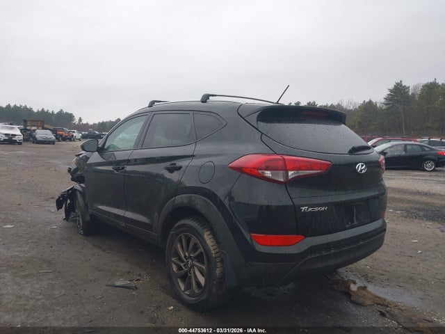 2018 Hyundai Tucson Se მანქანა იყიდება აუქციონზე, vin: KM8J23A42JU772703, აუქციონის ნომერი: 44753612