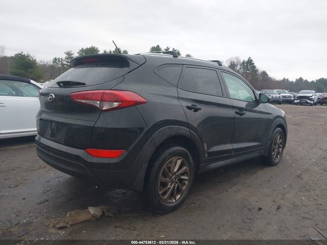 2018 Hyundai Tucson Se მანქანა იყიდება აუქციონზე, vin: KM8J23A42JU772703, აუქციონის ნომერი: 44753612