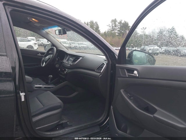 2018 Hyundai Tucson Se მანქანა იყიდება აუქციონზე, vin: KM8J23A42JU772703, აუქციონის ნომერი: 44753612
