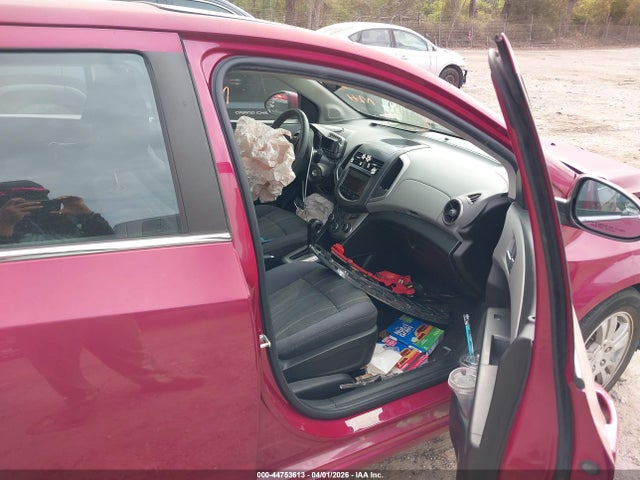1G1JC6SH2E4128783 Chevrolet Sonic Lt Auto