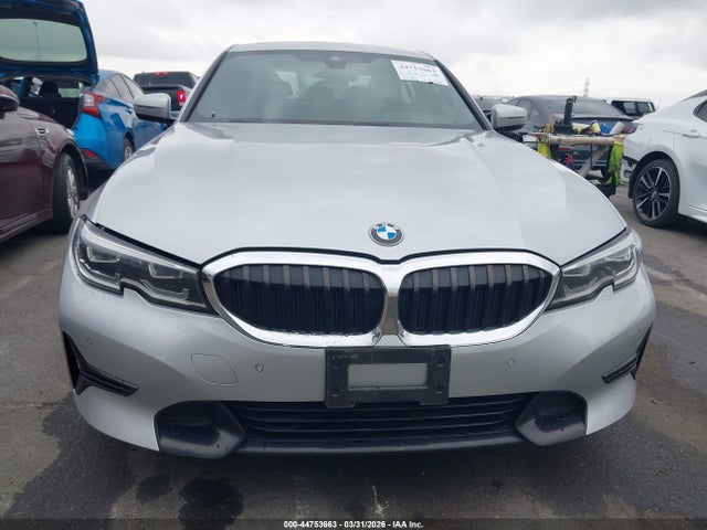 WBA5R1C51KAK10366 BMW 330I