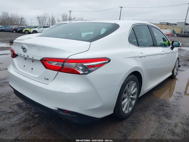 Auction sale of the 2018 Toyota Camry Le, vin: 4T1B11HK4JU653907, lot number: 44753684
