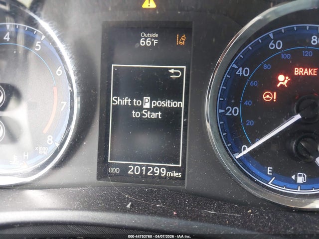 Toyota Corolla Xse 2018 5YFBURHE1JP821679 Image 15