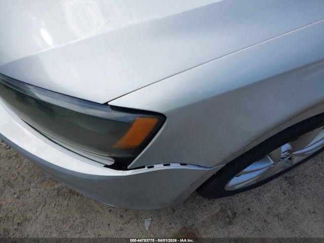 2011 Volkswagen Jetta 2.5l Se მანქანა იყიდება აუქციონზე, vin: 3VWDZ7AJ4BM321768, აუქციონის ნომერი: 44753770