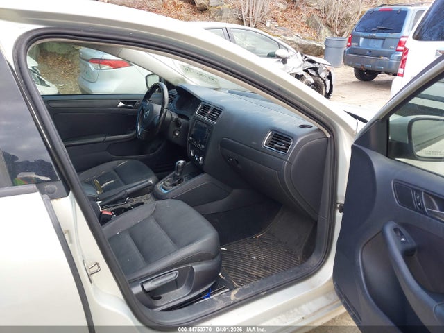 2011 Volkswagen Jetta 2.5l Se მანქანა იყიდება აუქციონზე, vin: 3VWDZ7AJ4BM321768, აუქციონის ნომერი: 44753770