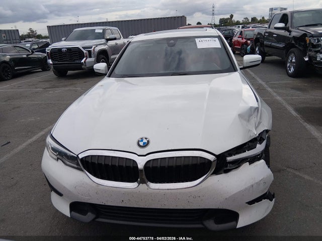 3MW5R1J09N8C40240 BMW 330I
