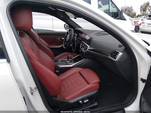 3MW5R1J09N8C40240 BMW 330I