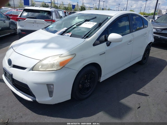 JTDKN3DU9E0390452 Toyota Prius Two