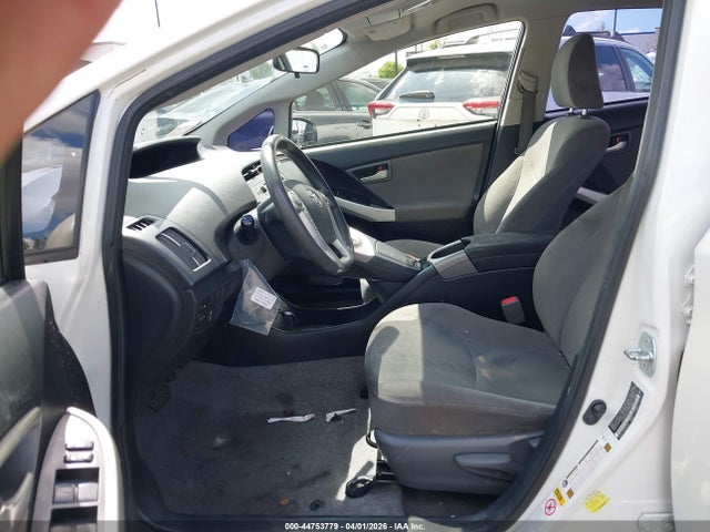 JTDKN3DU9E0390452 Toyota Prius Two