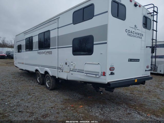 Coachmen Freedom Express 2025 5ZT2FEUB9SW030919 Image 3