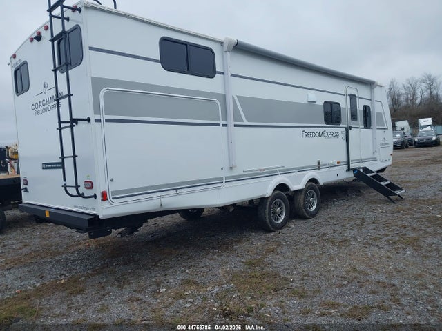 Coachmen Freedom Express 2025 5ZT2FEUB9SW030919 Image 4