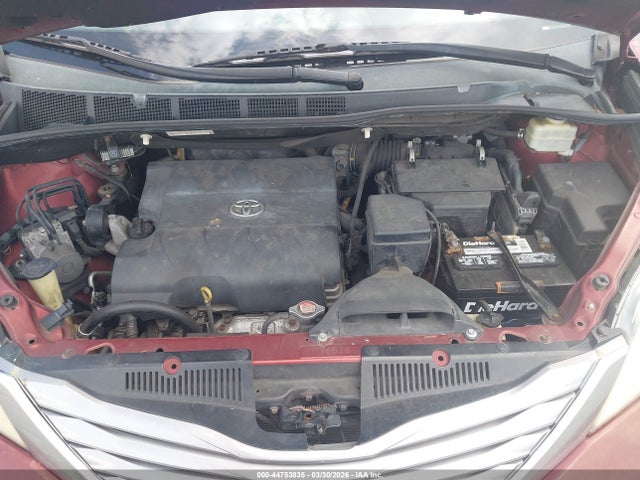 2016 TOYOTA SIENNA 5TDYK3DC4GS713915 Photo 9