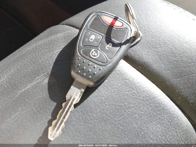 1C4NJPBB2GD679475 Jeep Patriot 75th Anniversary