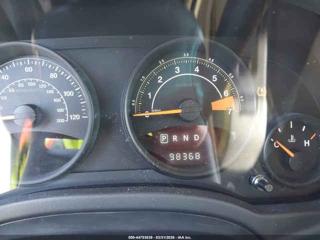 1C4NJPBB2GD679475 Jeep Patriot 75th Anniversary