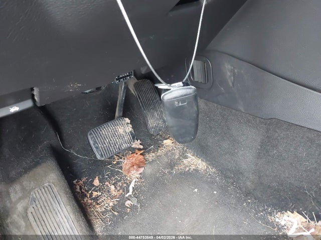 44753849 :رقم المزاد ، 1FAHP2E87FG124152 vin ، 2015 Ford Taurus Sel مزاد بيع