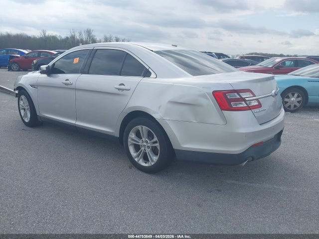 44753849 :رقم المزاد ، 1FAHP2E87FG124152 vin ، 2015 Ford Taurus Sel مزاد بيع