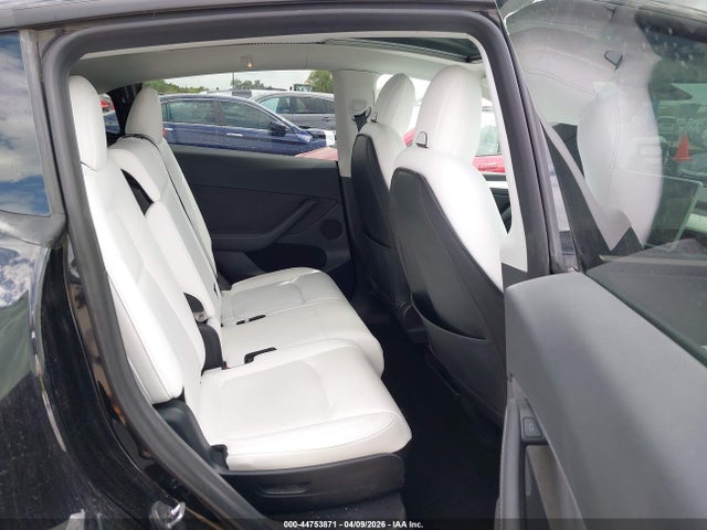 Продажа на аукционе авто 2023 Tesla Model Y Awd/long Range Dual Motor All-wheel Drive, vin: 7SAYGAEE4PF646522, номер лота: 44753871