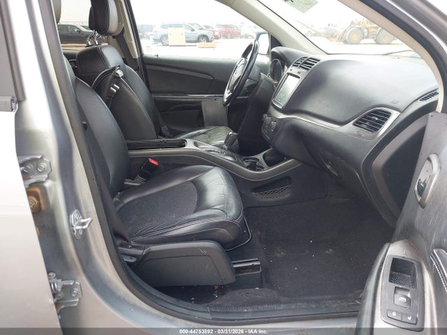 3C4PDCGG6JT369649 Dodge Journey Crossroad