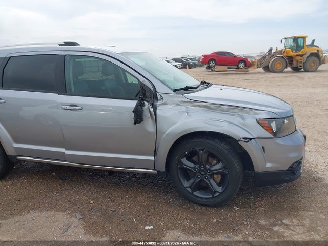 3C4PDCGG6JT369649 Dodge Journey Crossroad