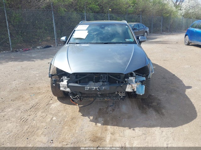 44753910 :رقم المزاد ، WAUSPBFFXJA068052 vin ، 2018 Audi A3 E-tron 1.4t Premium مزاد بيع