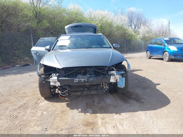44753910 :رقم المزاد ، WAUSPBFFXJA068052 vin ، 2018 Audi A3 E-tron 1.4t Premium مزاد بيع