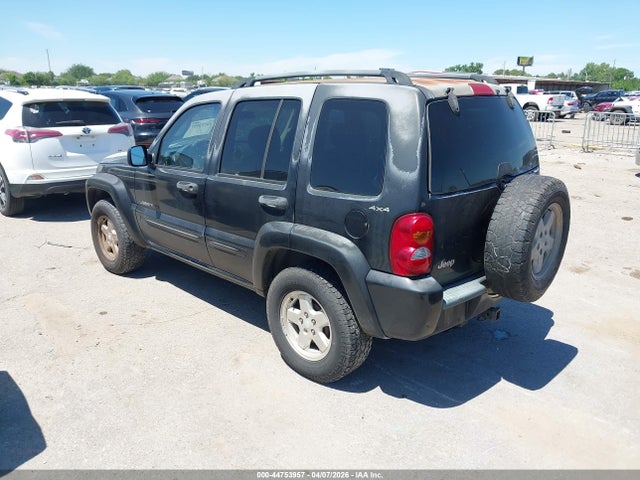 2002 JEEP LIBERTY 1J4GL58K52W109265 Photo 2