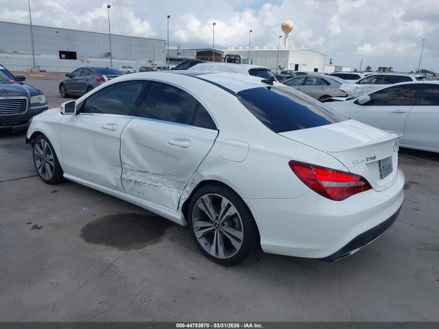 44753970 :رقم المزاد ، WDDSJ4EB1KN768122 vin ، 2019 Mercedes-benz Cla 250 مزاد بيع