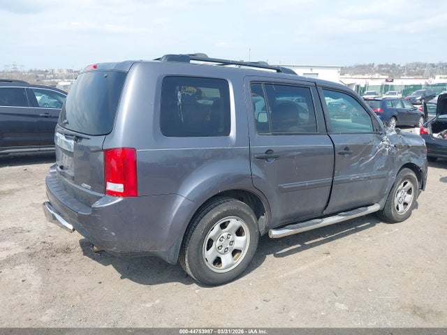 Honda PILOT LX 2015 5FNYF4H28FB044823 Image 4