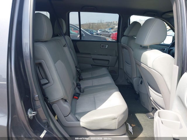Honda PILOT LX 2015 5FNYF4H28FB044823 Image 8