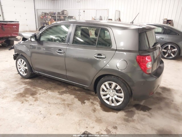 2013 SCION XD JTKKUPB45D1035857 Photo 2