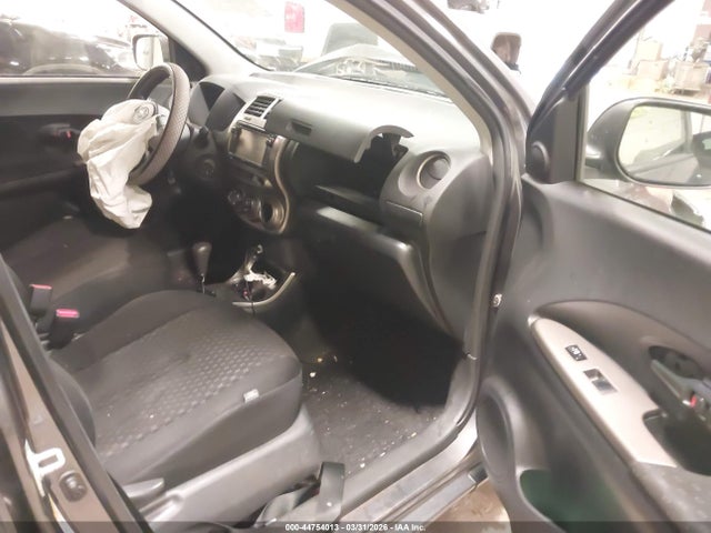 2013 SCION XD JTKKUPB45D1035857 Photo 4