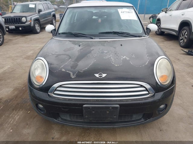 2010 MINI COOPER WMWMF3C57ATZ25249 Photo 5