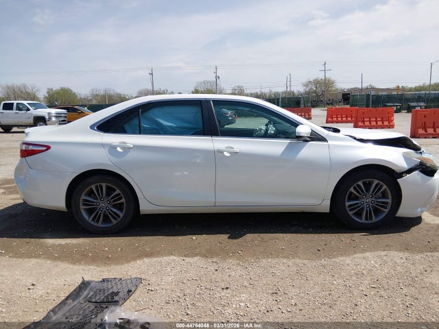 4T1BF1FK9FU938940 Toyota CAMRY SE