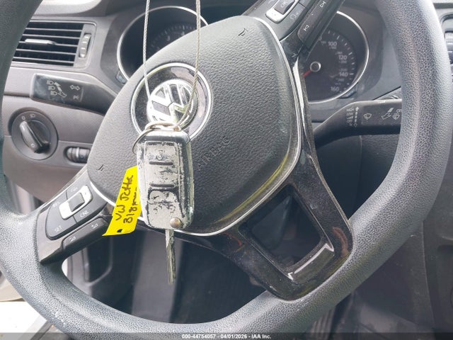 Продажа на аукционе авто 2016 Volkswagen Jetta 1.4t S, vin: 3VW267AJ1GM318883, номер лота: 44754057