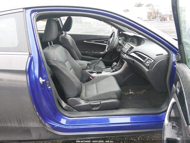 Продажа на аукционе авто 2016 Honda Accord Lx-s, vin: 1HGCT1B35GA011048, номер лота: 44754058