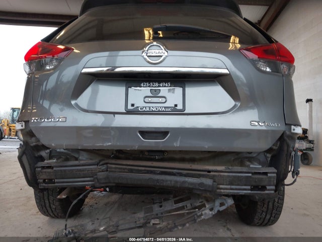 2018 NISSAN ROGUE 5N1AT2MV4JC706171 Photo 5