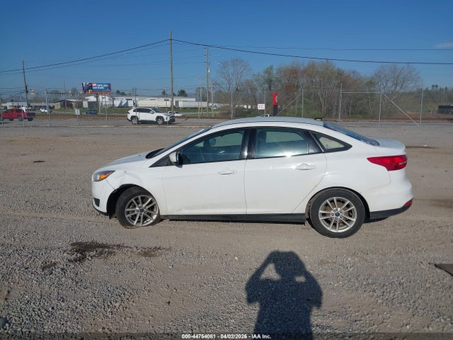 Ford FOCUS SE 2018 1FADP3F23JL327246 Image 14