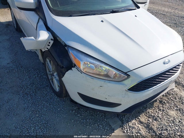 Ford FOCUS SE 2018 1FADP3F23JL327246 Image 6