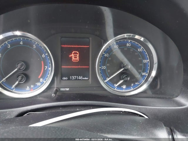 5YFBURHE8HP657034 Toyota COROLLA LE