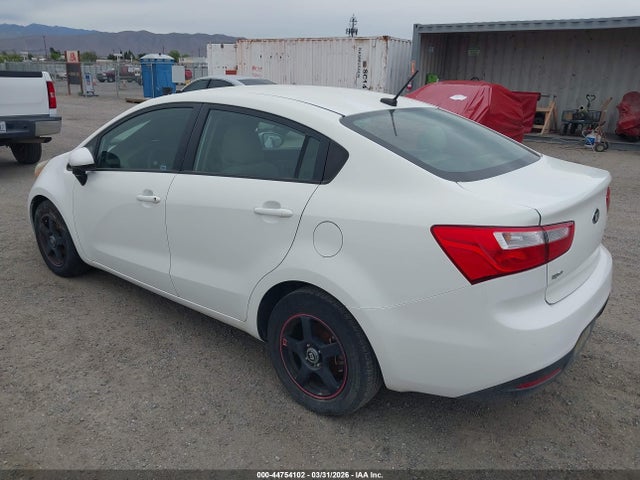 KIA RIO LX 2014 KNADM4A32E6387674 Image 3