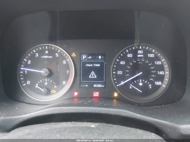 44754114 :رقم المزاد ، KM8J3CA41JU735879 vin ، 2018 Hyundai Tucson Sel Plus مزاد بيع