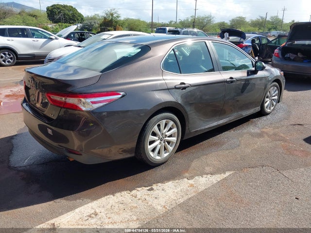 Продаж на аукціоні авто 2019 Toyota Camry Le, vin: 4T1B11HK0KU218674, номер лоту: 44754126