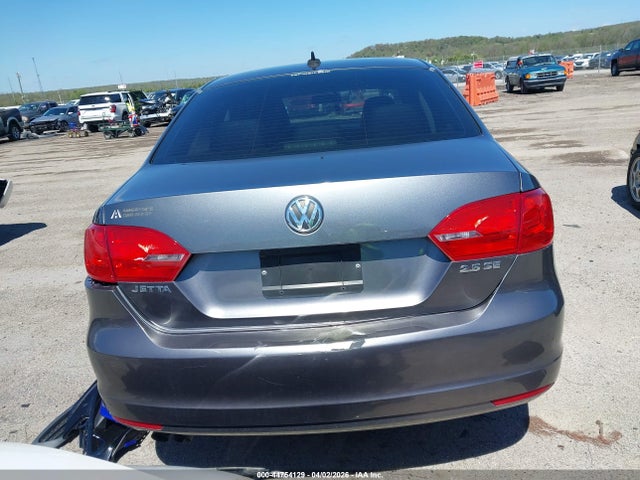 44754129 :رقم المزاد ، 3VWDX7AJ8BM360479 vin ، 2011 Volkswagen Jetta 2.5l Se مزاد بيع