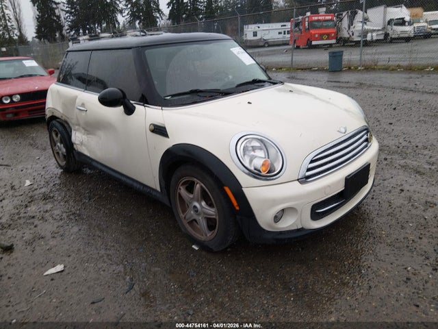 2012 MINI COOPER WMWSU3C57CT261101