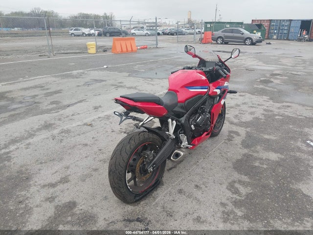 Honda CBR650 R 2024 MLHRH1553R5000503 Image 4